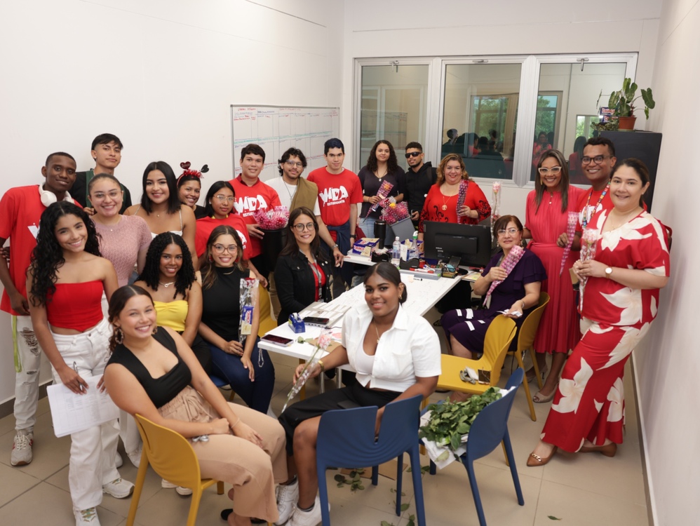 Imagen Día del Amor y la Amistad en el ITSE: Corazones Conectados