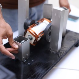 Estudiantes del ITSE destacan en proyecto final de Autotrónica, impulsando la innovación automotriz