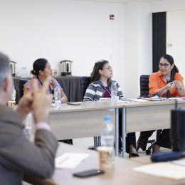 Panamá fortalece su educación con plan piloto para carreras técnicas.