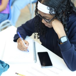 Logística sin Fronteras: Estudiantes del ITSE Fortalecen su Visión Operativa con Masterclass Especializada
