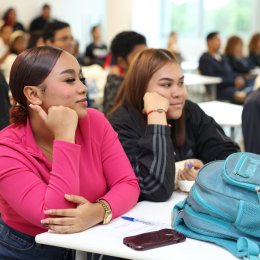 Logística sin Fronteras: Estudiantes del ITSE Fortalecen su Visión Operativa con Masterclass Especializada