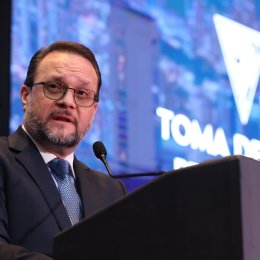 ITSE fortalece su vinculación con el sector empresarial durante la toma de posesión de la Junta Directiva de APEDE 2026-2027