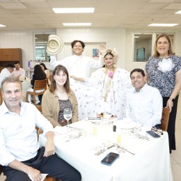 Estudiantes de Artes Culinarias del ITSE demuestran sus competencias en restaurante simulado ante representantes de la Fundación JUPÁ