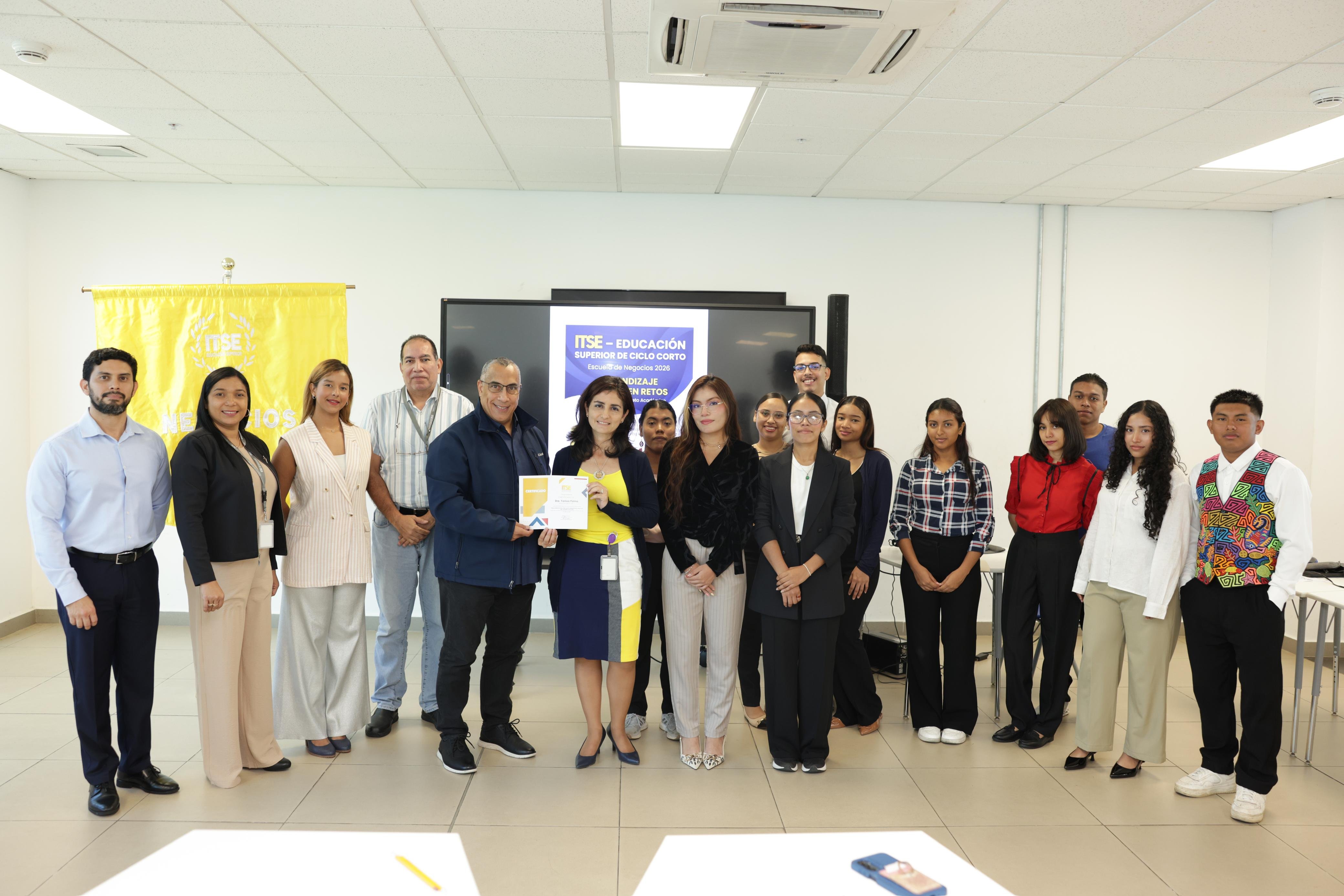 Escuela de Negocios del ITSE presenta proyectos finales de Aprendizaje Basado en Retos orientados a soluciones reales
