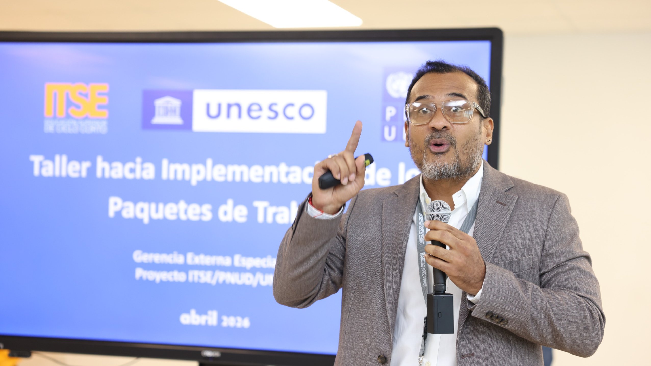 ITSE y UNESCO impulsan taller estratégico para fortalecer la calidad institucional y académica