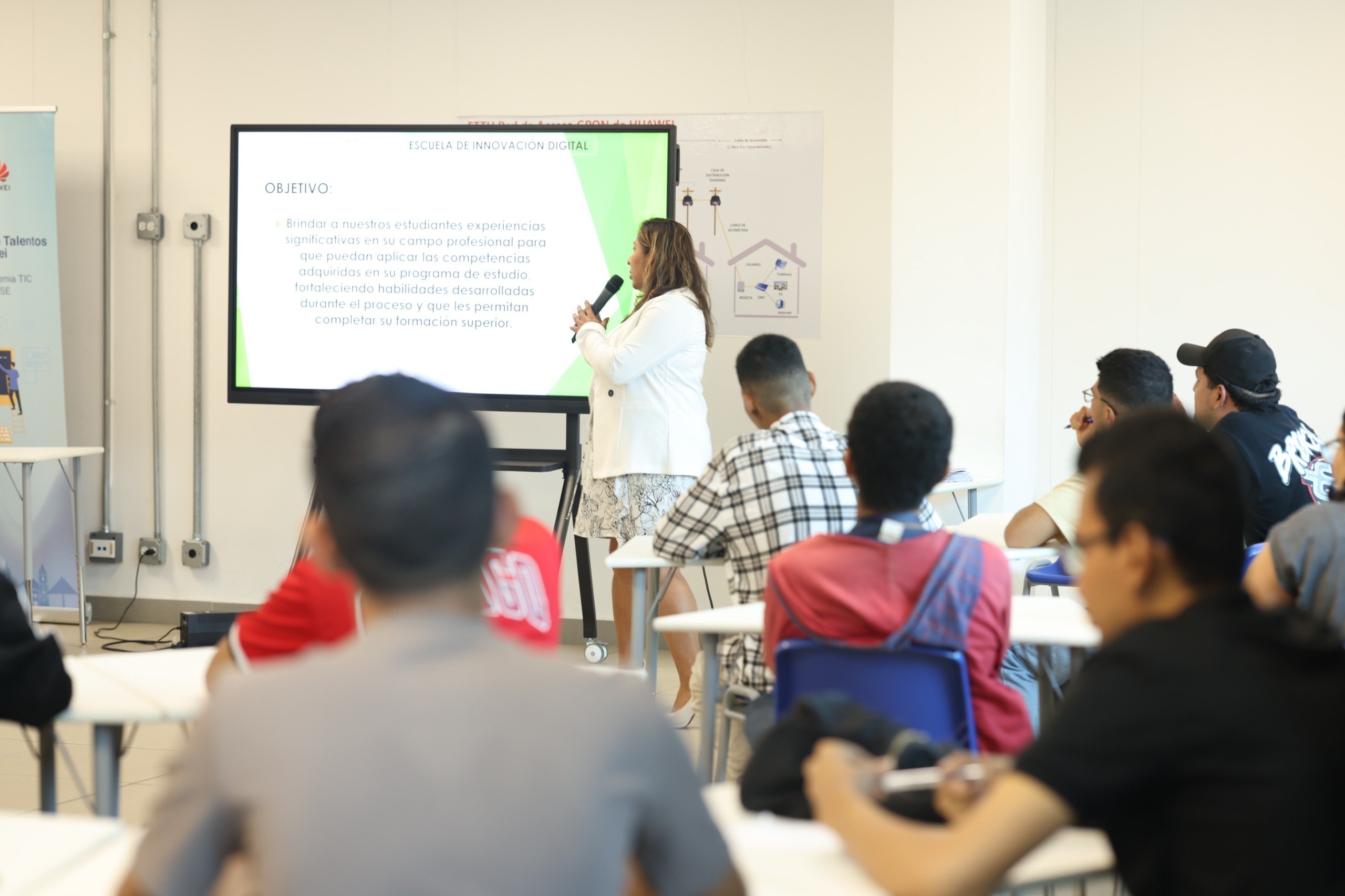 ITSE fortalece la preparación profesional de sus estudiantes con orientación integral para las prácticas profesionales