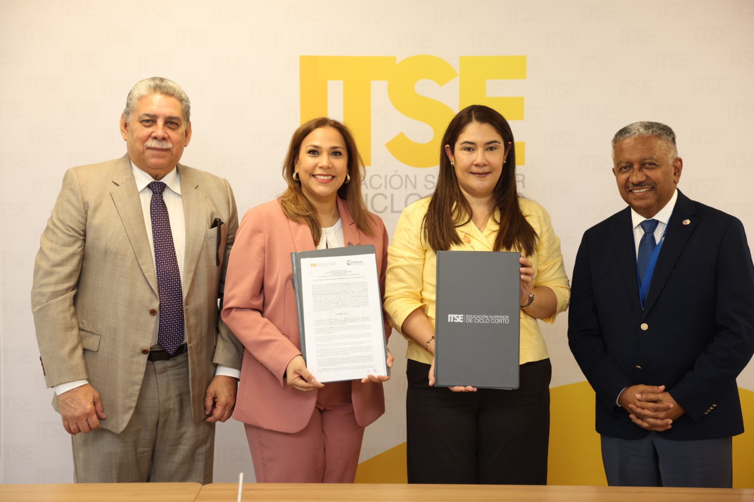 El ITSE y CEAGRO-AIP consolidan alianza estratégica para fortalecer el talento humano del sector agropecuario de Panamá