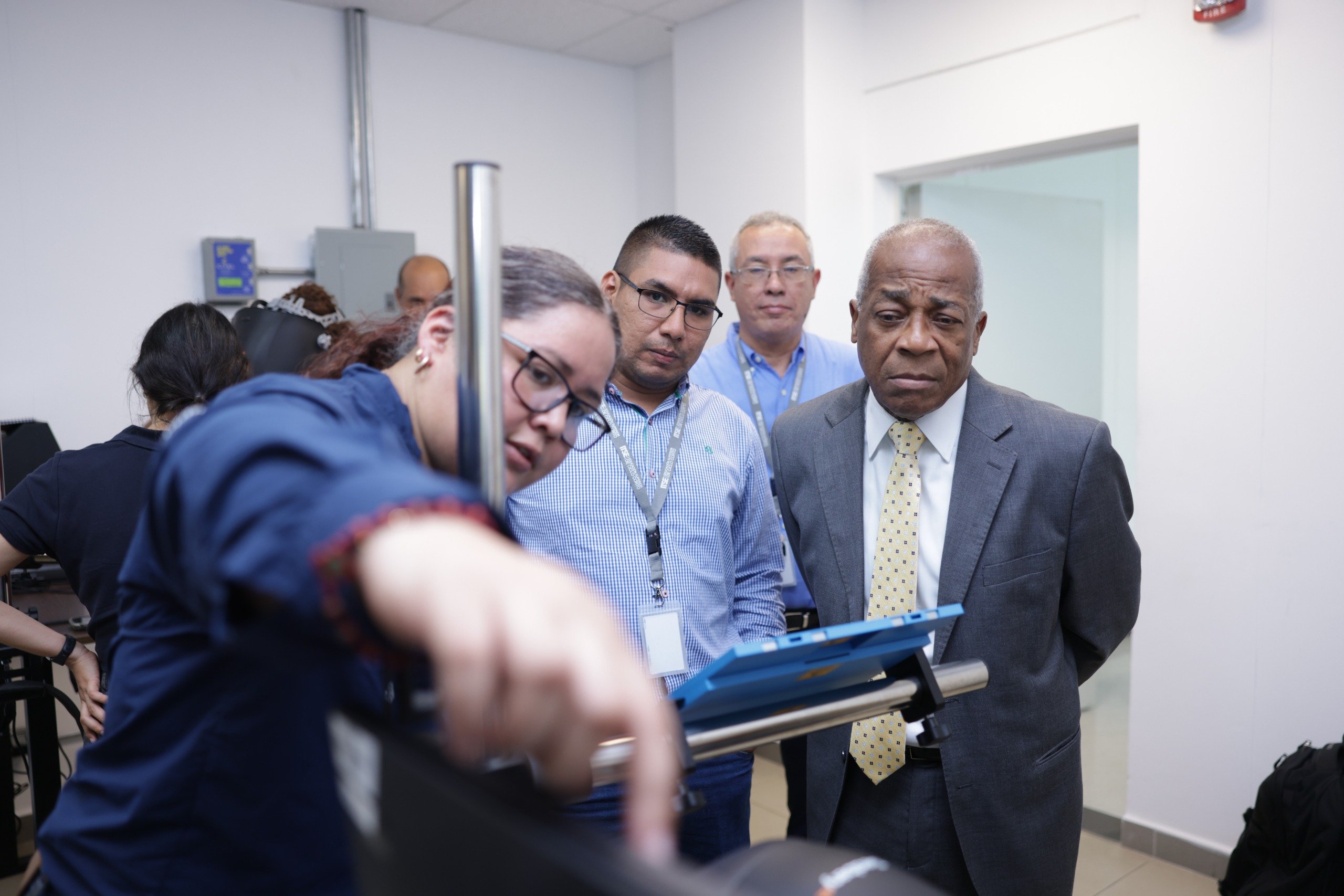 ITSE innova con el primer Laboratorio de Simulación de Soldadura Avanzada con Realidad Aumentada en Panamá